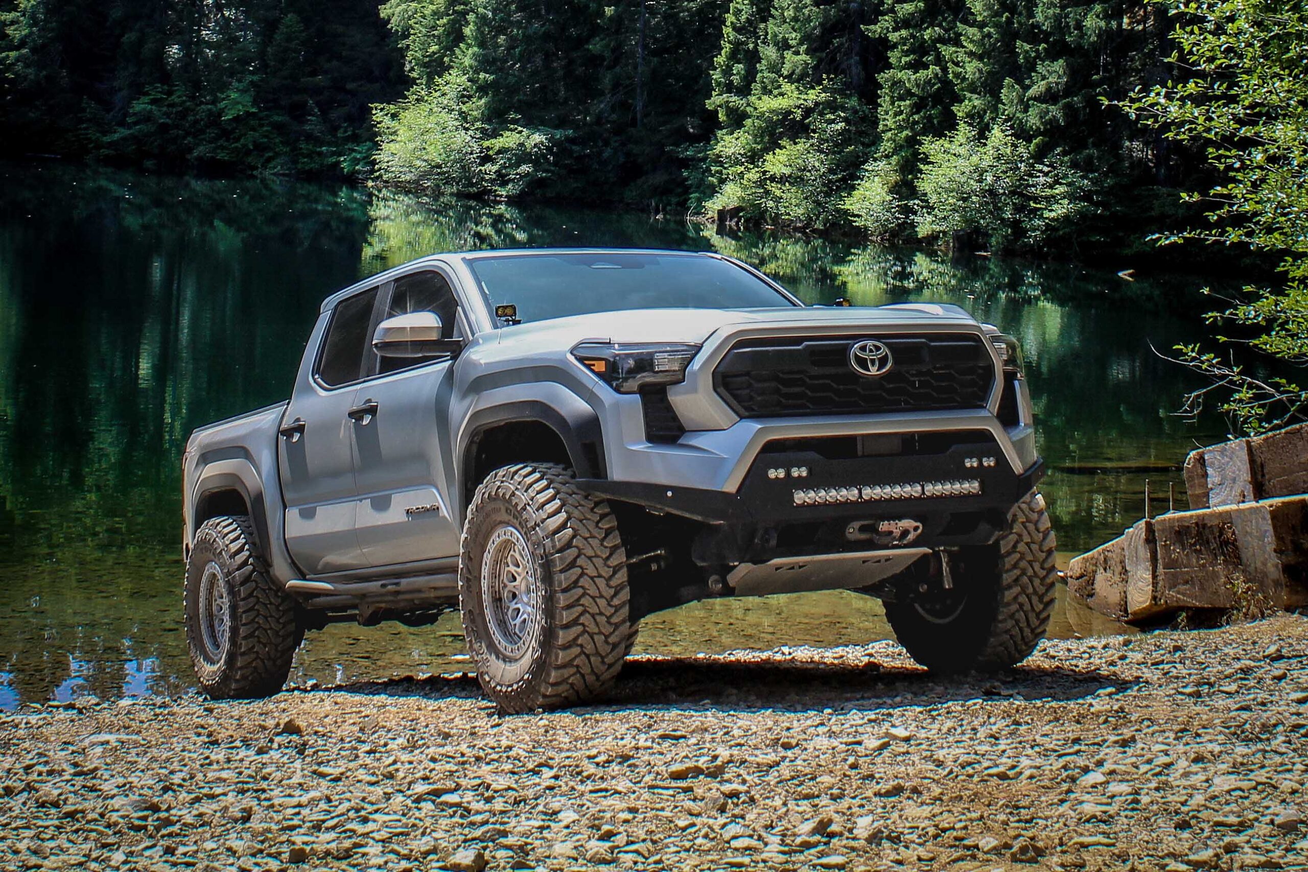 TOYOTA TACOMA